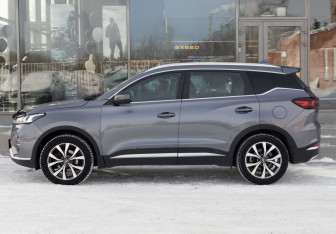 Подержанный автомобиль Chery Tiggo 7 Pro 2022 года (8 фото)