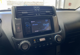 Подержанный автомобиль Toyota Land Cruiser Prado 2011 года (14 фото)