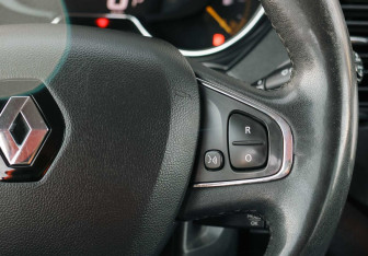 Подержанный автомобиль Renault Kaptur 2016 года (12 фото)