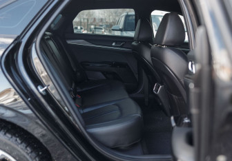 Подержанный автомобиль Kia K5 2021 года (21 фото)