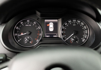 Подержанный автомобиль Skoda Octavia Liftback 2015 года (13 фото)