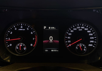 Подержанный автомобиль Kia K5 2022 года (11 фото)