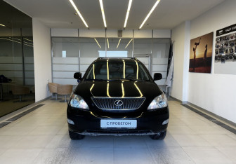 Подержанный автомобиль Lexus RX 2004 года (2 фото)