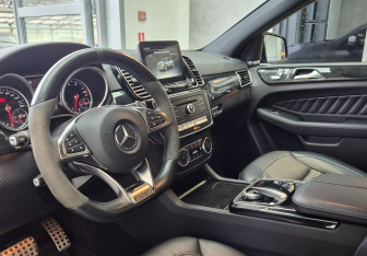 Подержанный автомобиль Mercedes-Benz GLE AMG 2016 года (9 фото)