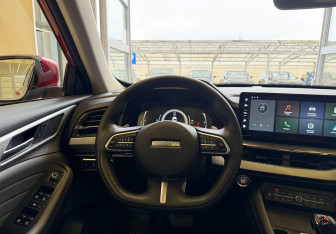 Подержанный автомобиль Haval F7 2023 года (8 фото)