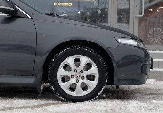 Подержанный автомобиль Honda Accord Sedan 2006 года (9 фото)