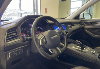 Подержанный автомобиль Haval F7 2019 года (7 фото)