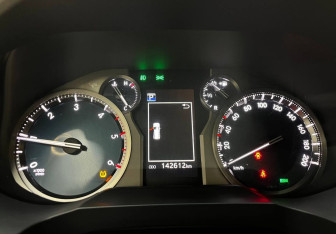 Подержанный автомобиль Toyota Land Cruiser Prado 2017 года (12 фото)