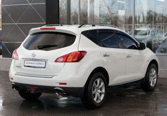 Подержанный автомобиль Nissan Murano Suv 2010 года (5 фото)