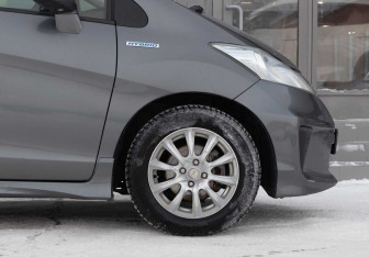 Подержанный автомобиль Honda Freed 2012 года (9 фото)