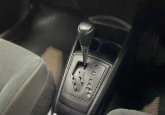 Подержанный автомобиль Toyota Corolla Sedan 2019 года (14 фото)