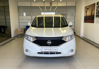 Подержанный автомобиль Nissan Quest 2013 года (2 фото)