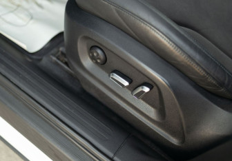 Подержанный автомобиль Audi Q5 2013 года (20 фото)