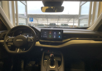Подержанный автомобиль Haval F7 2023 года (11 фото)