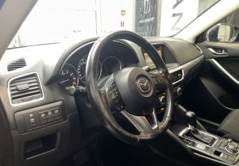 Подержанный автомобиль Mazda CX-5 2015 года (9 фото)