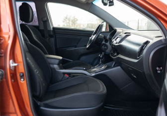 Подержанный автомобиль Kia Sportage 2011 года (19 фото)