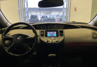 Подержанный автомобиль Nissan Primera Sedan 2003 года (7 фото)