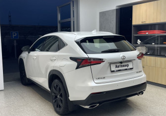 Подержанный автомобиль Lexus NX 2015 года (4 фото)