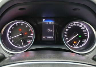 Подержанный автомобиль Toyota Camry Sedan 2021 года (12 фото)