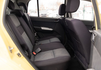 Подержанный автомобиль Hyundai Getz 2010 года (17 фото)