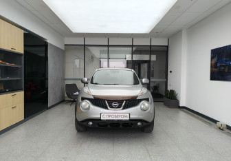 Подержанный автомобиль Nissan Juke 2012 года (2 фото)