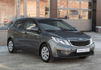 Подержанный автомобиль Kia Rio Hatchback 2013 года (3 фото)