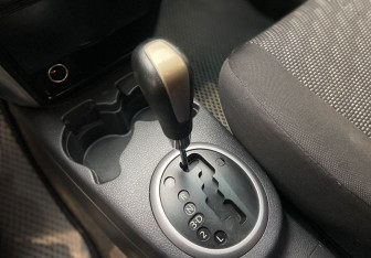 Подержанный автомобиль Suzuki SX4 Hatchback 2009 года (14 фото)