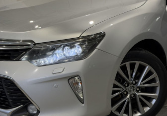 Подержанный автомобиль Toyota Camry Sedan 2017 года (2 фото)