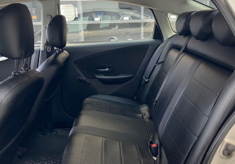 Подержанный автомобиль Nissan Almera Sedan 2017 года (13 фото)