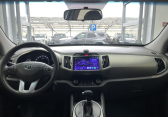Подержанный автомобиль Kia Sportage 2011 года (9 фото)