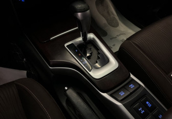 Подержанный автомобиль Toyota Fortuner 2017 года (7 фото)