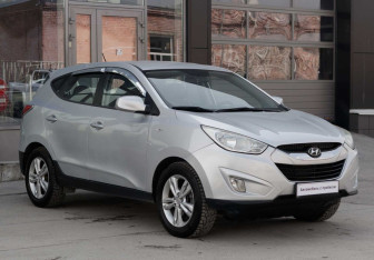 Подержанный автомобиль Hyundai Tucson 2010 года (3 фото)
