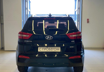 Подержанный автомобиль Hyundai Creta 2019 года (5 фото)