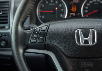 Подержанный автомобиль Honda CR-V 2007 года (12 фото)