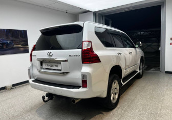 Подержанный автомобиль Lexus GX 2010 года (4 фото)