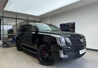 Подержанный автомобиль Cadillac Escalade Suv 2019 года (4 фото)