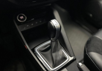 Подержанный автомобиль Renault Kaptur 2021 года (15 фото)