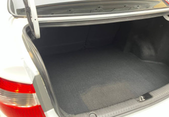 Подержанный автомобиль Kia Rio Sedan 2014 года (15 фото)