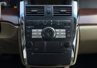 Подержанный автомобиль Nissan Teana 2006 года (13 фото)