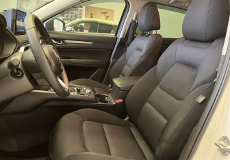 Подержанный автомобиль Mazda CX-5 2021 года (8 фото)