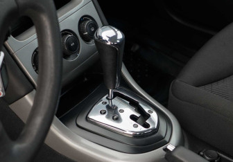 Подержанный автомобиль Peugeot 308 Hatchback 2011 года (14 фото)