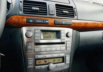 Подержанный автомобиль Toyota Avensis Sedan 2007 года (18 фото)