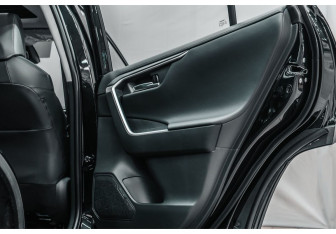 Новый Toyota RAV4 2025 (11 фото)