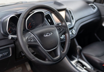 Подержанный автомобиль Chery Tiggo 5 2014 года (11 фото)