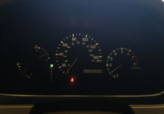 Подержанный автомобиль Lexus RX 2001 года (10 фото)