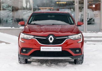 Подержанный автомобиль Renault Arkana 2020 года (2 фото)