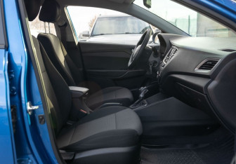 Подержанный автомобиль Hyundai Solaris Sedan 2021 года (19 фото)