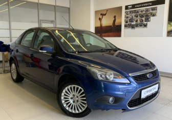 Подержанный автомобиль Ford Focus Sedan 2008 года (3 фото)