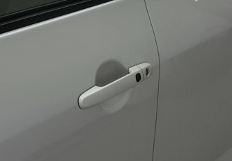 Подержанный автомобиль Toyota RAV4 2011 года (7 фото)