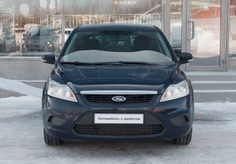 Подержанный автомобиль Ford Focus Hatchback 2011 года (2 фото)